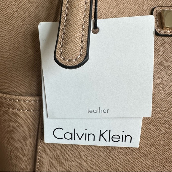 CALVIN KLEIN NWT Large Tote Nude Saffiano Leather Handbag H2RB1283 - Picture 12 of 16